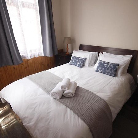 Eazy Sleep Accommodation Суакопмунд Екстериор снимка