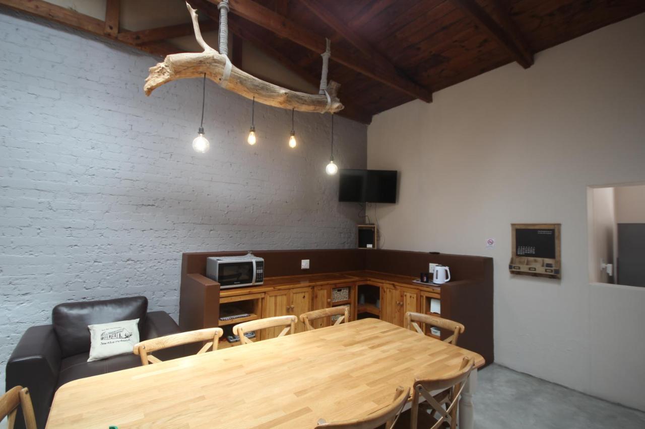 Eazy Sleep Accommodation Суакопмунд Екстериор снимка