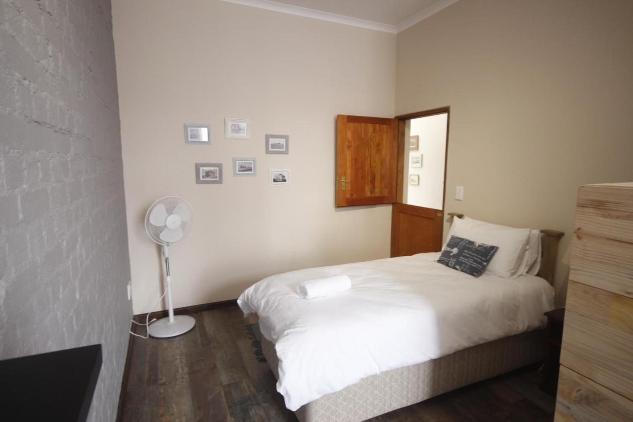 Eazy Sleep Accommodation Суакопмунд Екстериор снимка