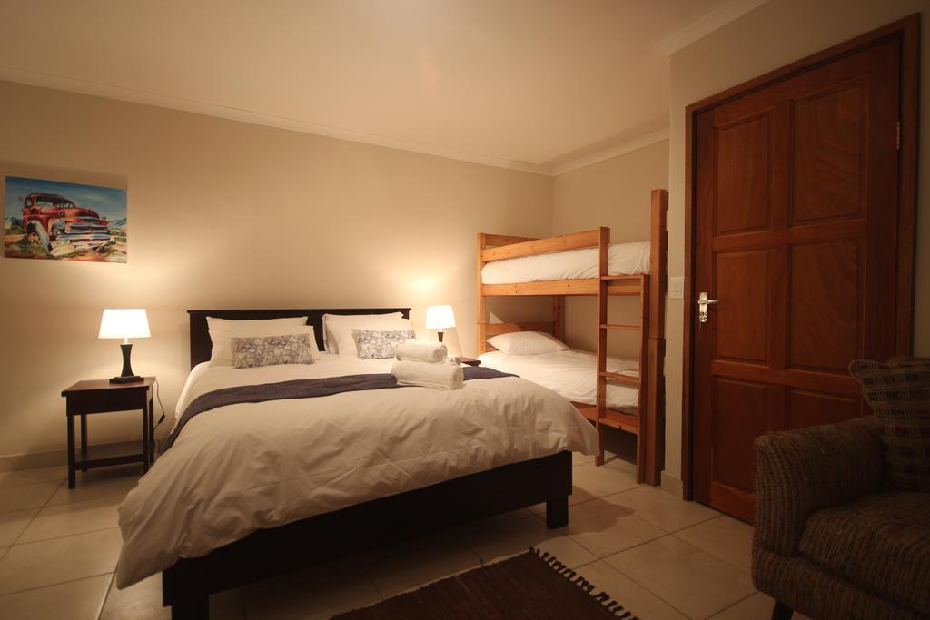 Eazy Sleep Accommodation Суакопмунд Екстериор снимка