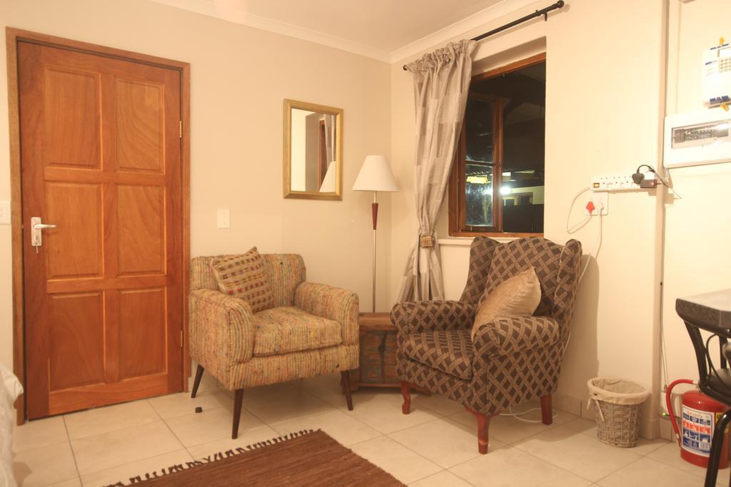 Eazy Sleep Accommodation Суакопмунд Екстериор снимка